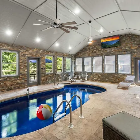 Its Got It All Yall - Pool, Theater, Arcade, Fire Place, Firepit, Hot Tub